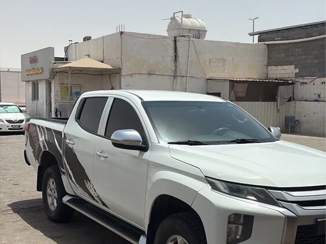 صورة 2020 ميتسوبيشي L200