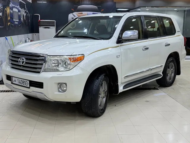 Photo of 2015 Toyota Land Cruiser VXR