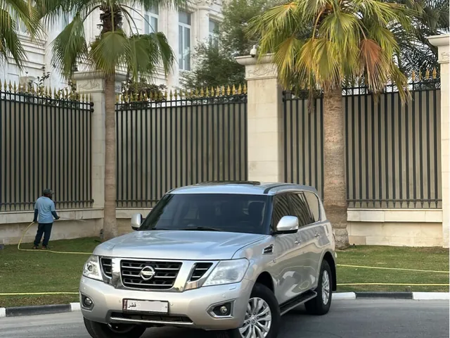 صورة 2014 نيسان باترول SE