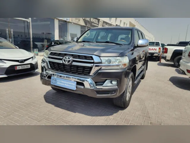 صورة 2018 تويوتا لاند كروزر GXR