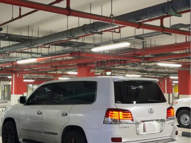 Photo of 2013 Lexus LX 570 S