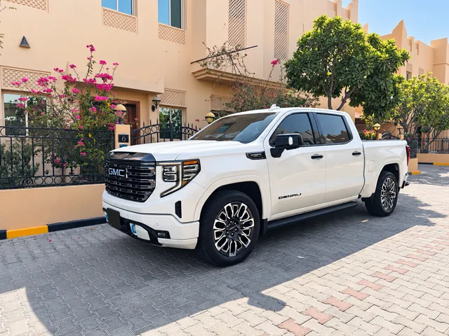 Photo of 2023 GMC Sierra 1500 Denali