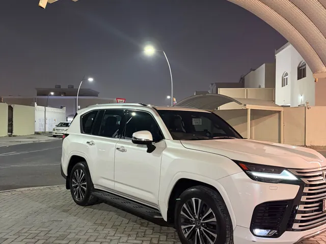 صورة 2025 لكزس LX 600