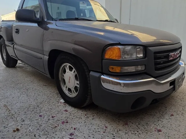 Photo of 2003 GMC Sierra 1500