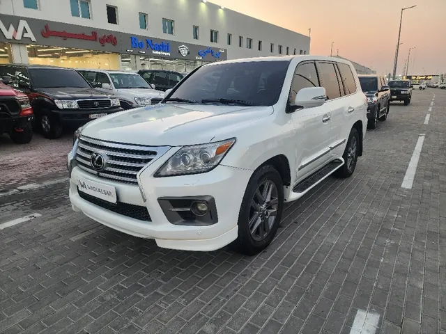 Photo of 2013 Lexus LX 570 S