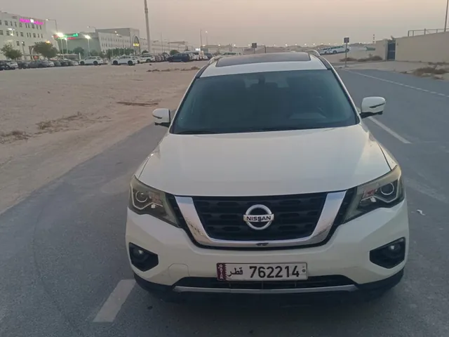 Photo of 2018 Nissan Pathfinder SL