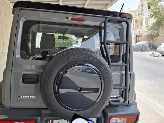 صورة 2021 سوزوكي جيمني