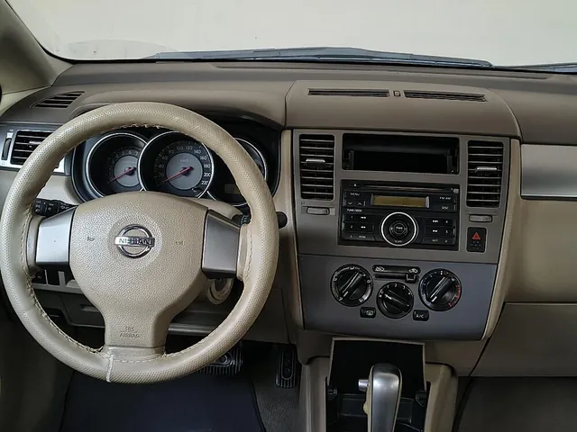 Photo of 2008 Nissan Tiida