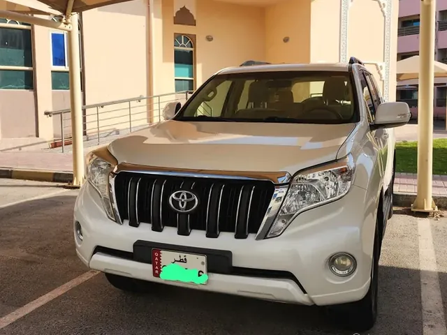 صورة 2015 تويوتا لاند كروزر برادو TXL