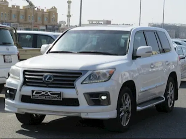 Photo of 2015 Lexus LX 570 S