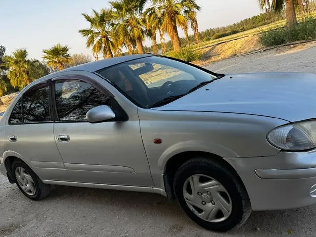 صورة 2001 نيسان صني