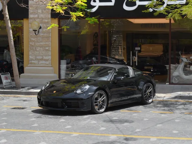 Photo of 2022 Porsche 911 Targa 4S