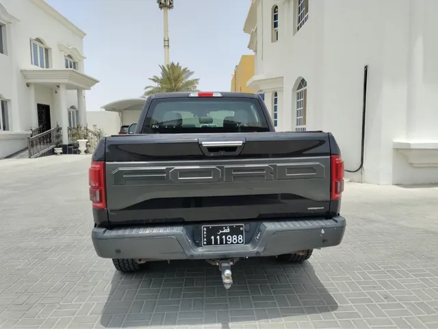 صورة 2015 فورد F-150 كينج رانش