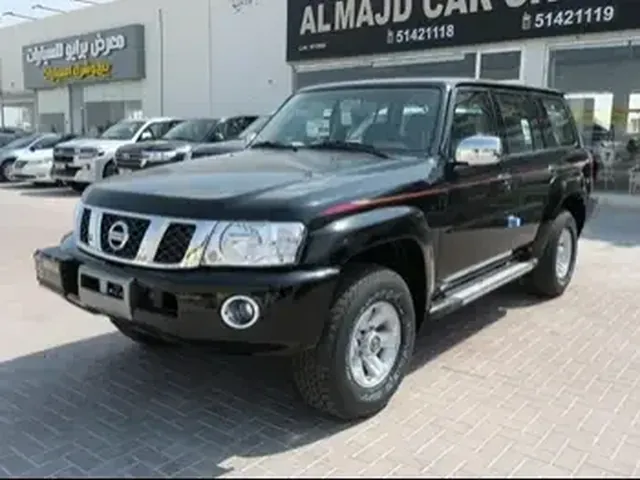 صورة 2023 نيسان باترول سفاري