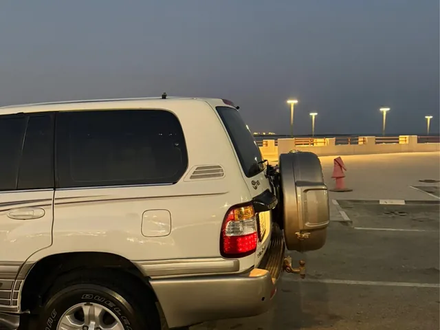 Photo of 2006 Toyota Land Cruiser VXR