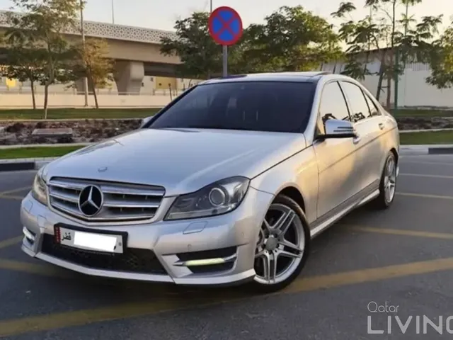 صورة 2013 مرسيدس-بنز C 300