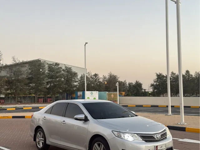 صورة 2012 تويوتا كامري GL