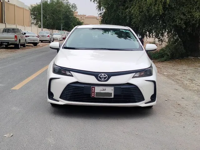 صورة 2023 تويوتا كورولا