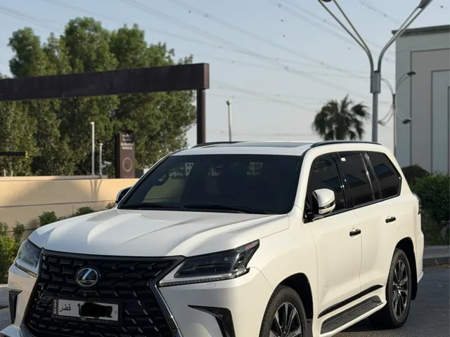 Photo of 2016 Lexus LX 570 S