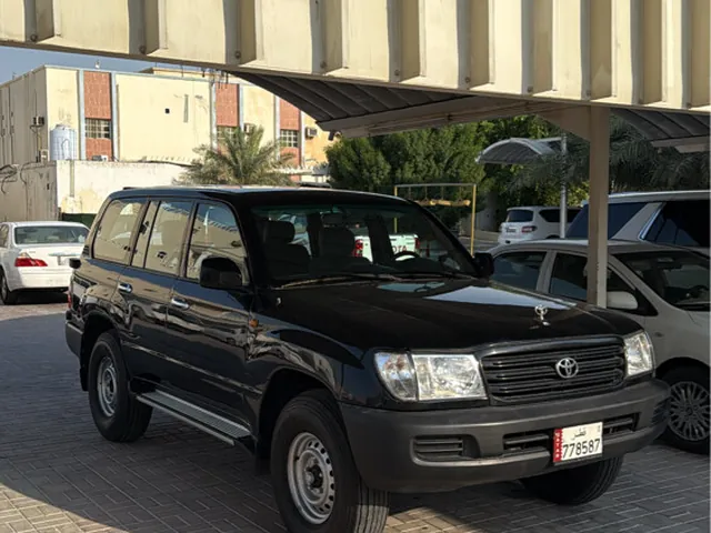 Photo of 2004 Toyota Land Cruiser G