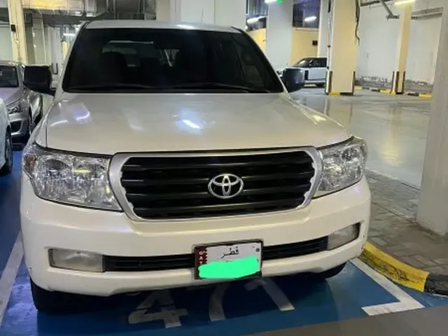 Photo of 2011 Toyota Land Cruiser G
