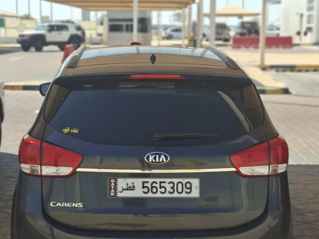صورة 2014 كيا كارينز