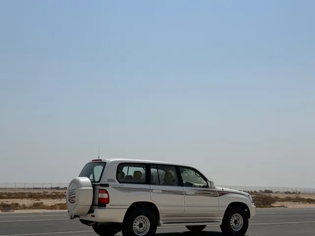 Photo of 2007 Toyota Land Cruiser GXR Limited