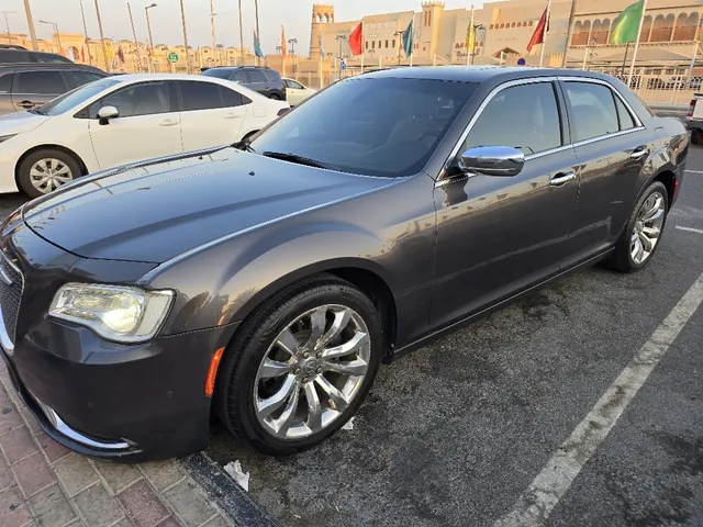 Photo of 2016 Chrysler 300 C