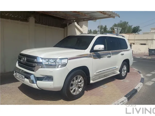 Photo of 2016 Toyota Land Cruiser GXR