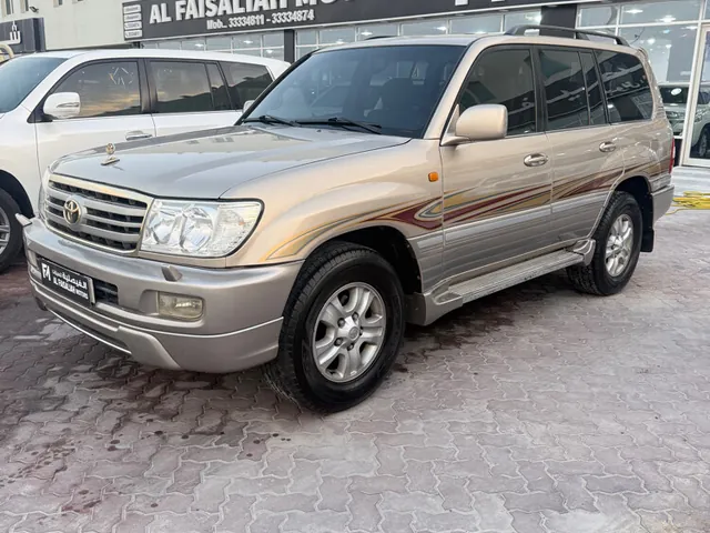 Photo of 2004 Toyota Land Cruiser GXR