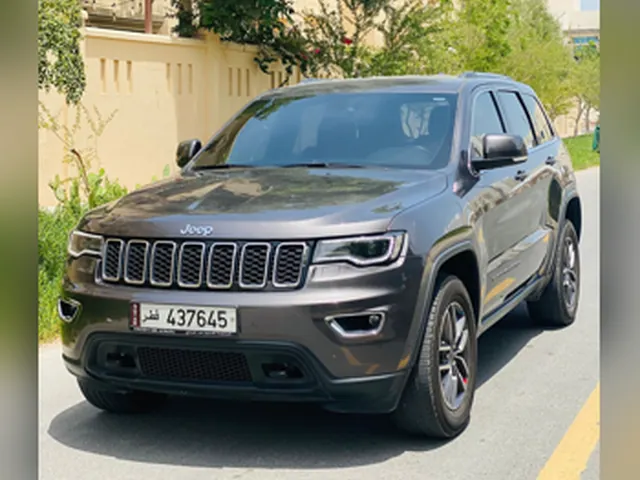 Photo of 2021 Jeep Grand Cherokee Laredo