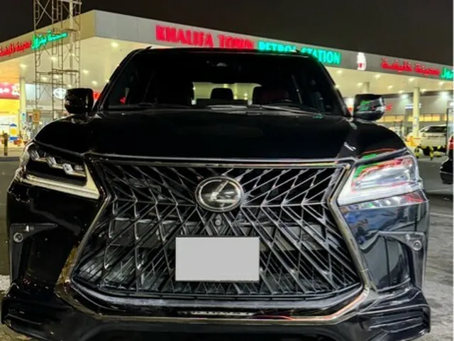 Photo of 2020 Lexus LX 570 Black Edition