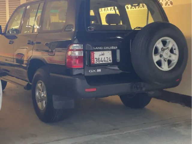 Photo of 2004 Toyota Land Cruiser GX
