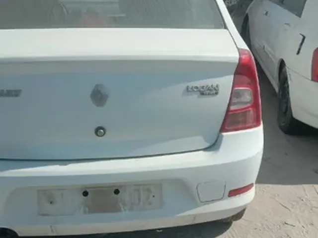 صورة 2014 رينو لوجان