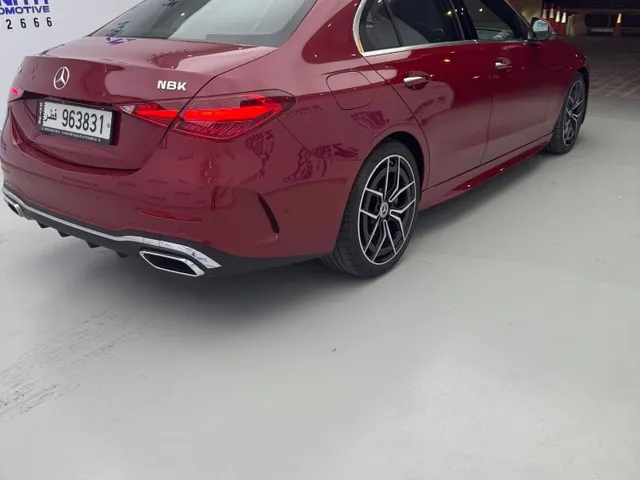 صورة 2025 مرسيدس-بنز C 200