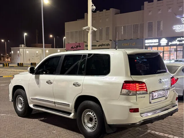 Photo of 2008 Lexus LX 570