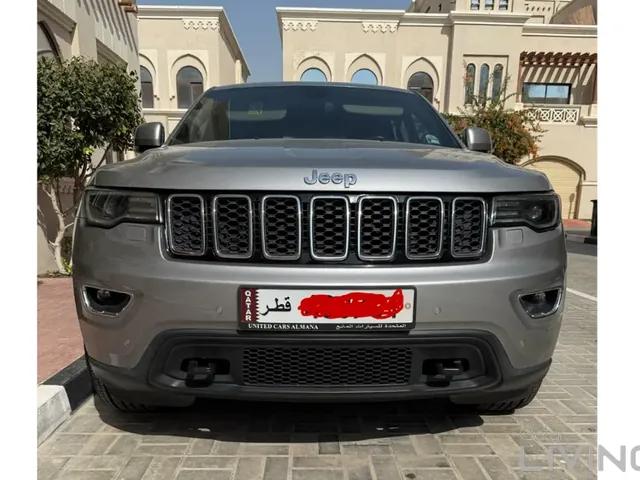 Photo of 2020 Jeep Grand Cherokee Laredo