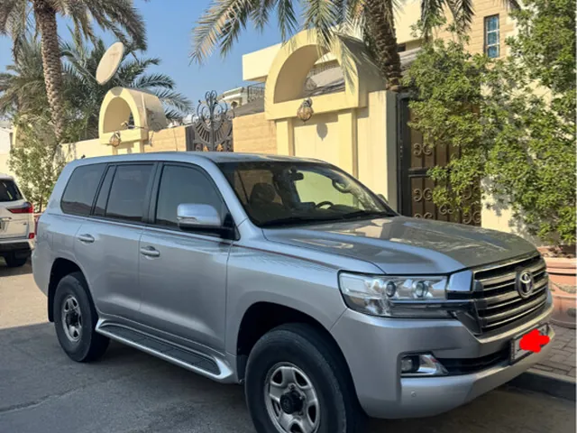 Photo of 2019 Toyota Land Cruiser GXR