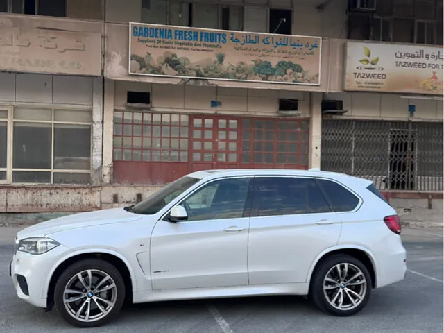 صورة 2017 بي إم دبليو i5