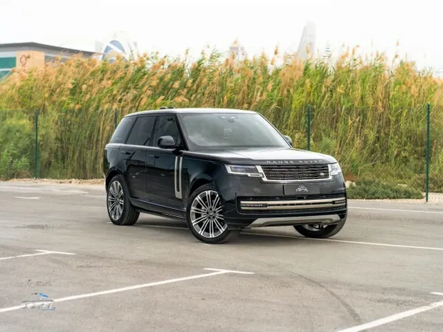 Photo of 2024 Range Rover Range Rover Vogue HSE