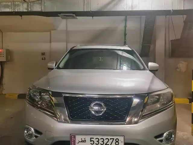 صورة 2013 نيسان باثفايندر SL