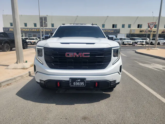 صورة 2024 جي إم سي سييرا 1500