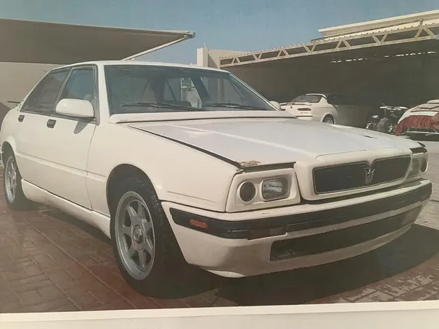 صورة 1993 مازيراتي كواتروبورتيه