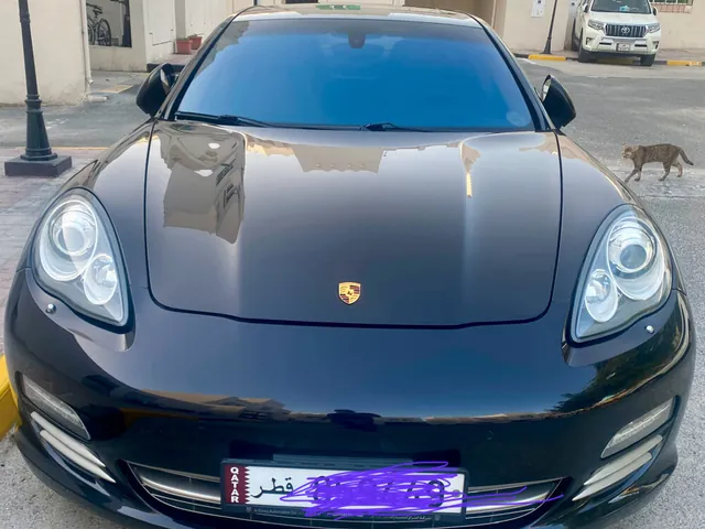Photo of 2013 Porsche Panamera Platinum Edition