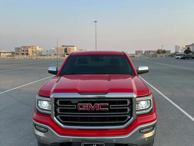 Photo of 2017 GMC Suburban