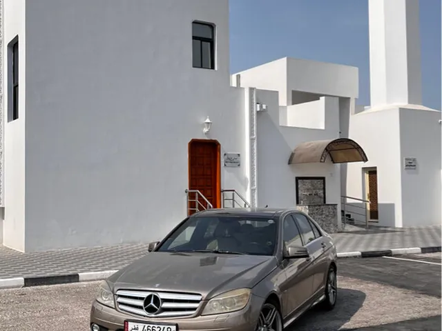 Photo of 2011 Mercedes-Benz C 250