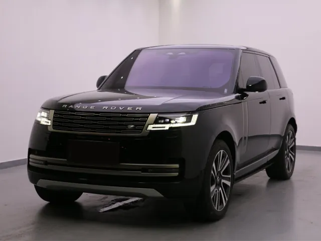 Photo of 2023 Range Rover Range Rover Vogue HSE