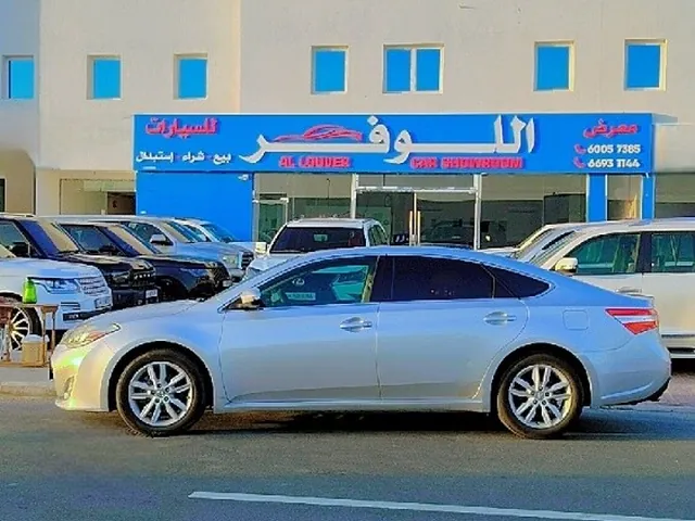 صورة 2014 تويوتا أفالون XLE