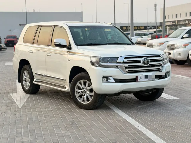 Photo of 2018 Toyota Land Cruiser VXR