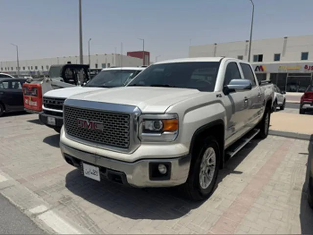 صورة 2015 جي إم سي سييرا 1500 SLE